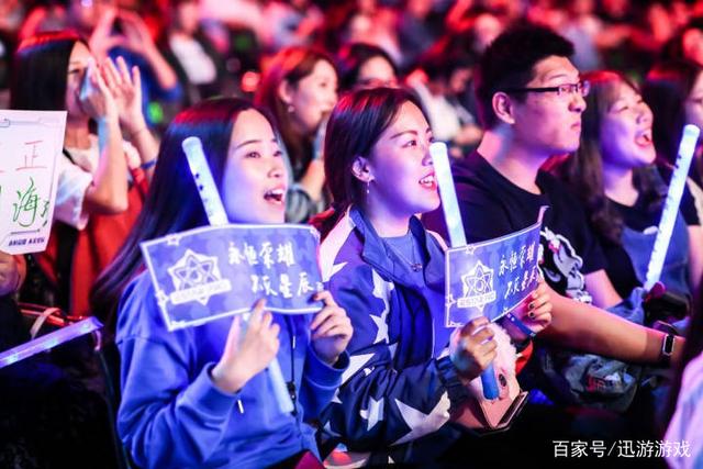 LCK季前赛中路选手分配： faker 担任辅助， Chovy 担任上路，徐秀担任AD