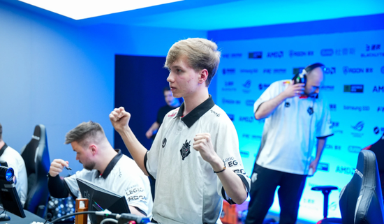 JDG 3-1 BLG：春决复刻JDG展现强大实力战胜BLG获得MSI冠军