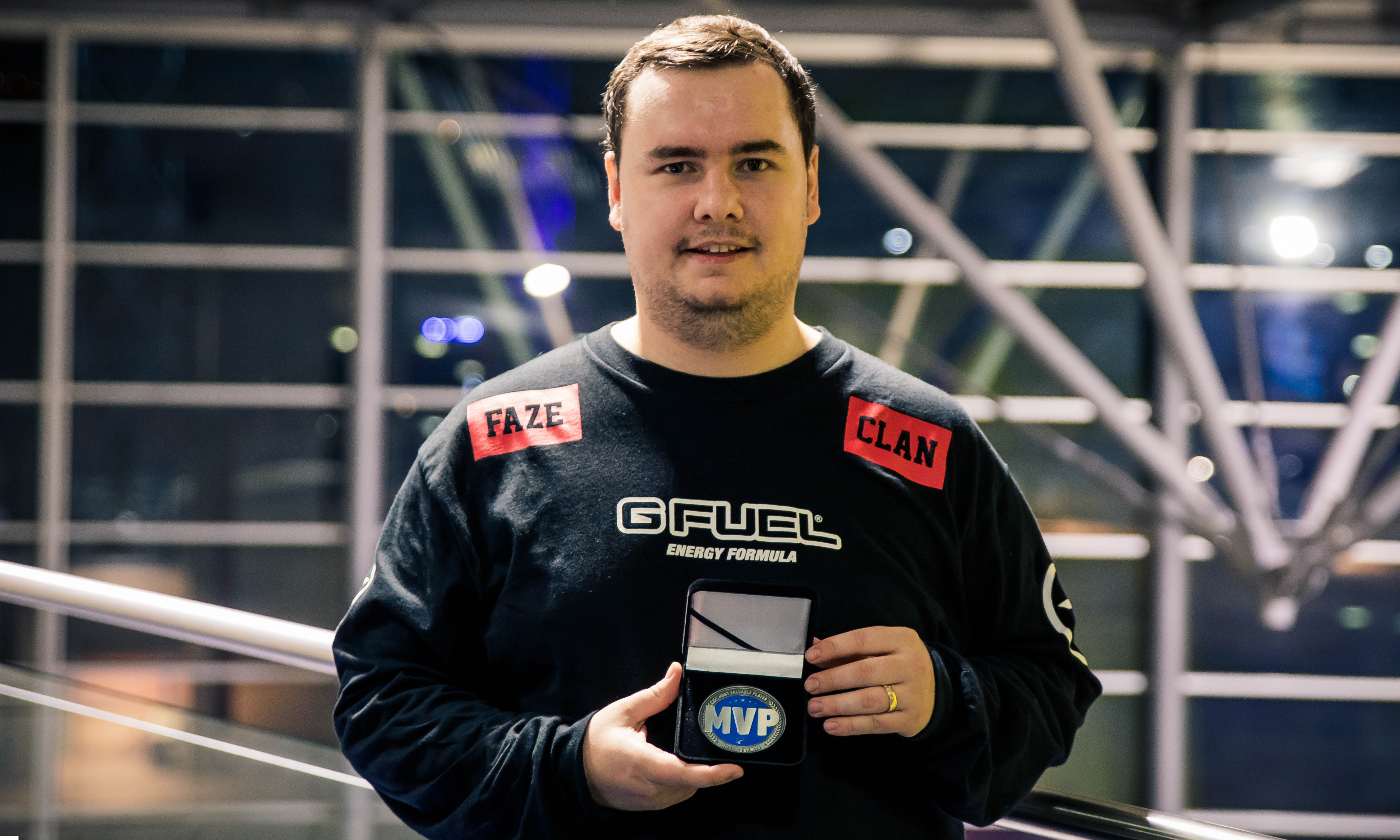 如何看遭TT横扫？败者群访xiaohu：要扩充体系 能选的阵容比较少